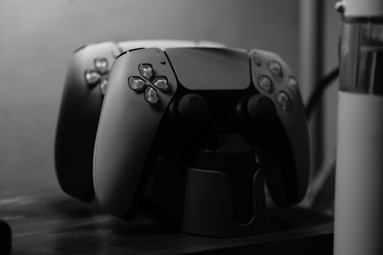 Top 10 Must-Have Gaming Accessories for Every Gamer